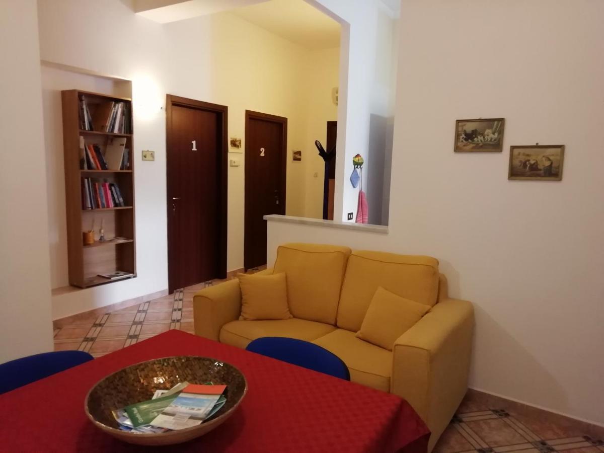 Casa Claudia Hotel Palermo Buitenkant foto