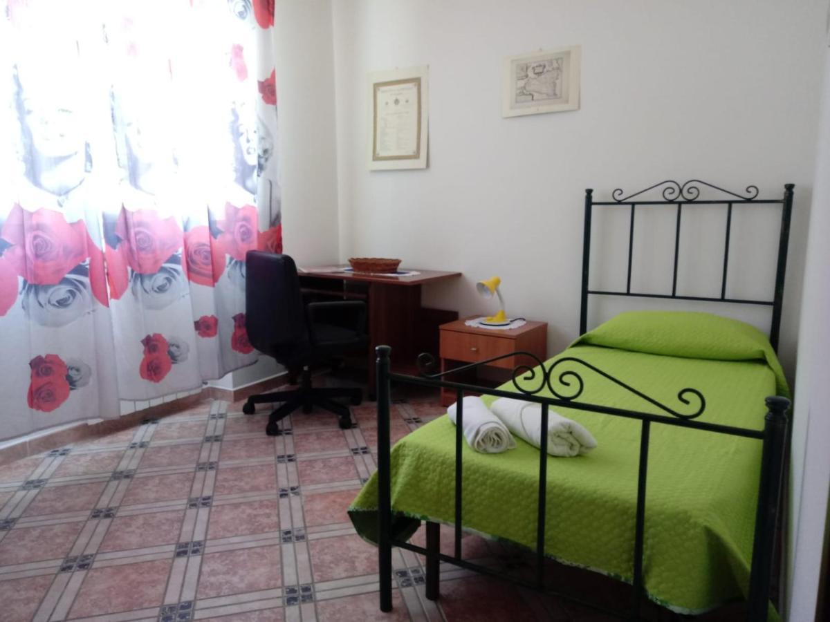 Casa Claudia Hotel Palermo Buitenkant foto